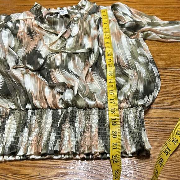 Rachel Zoe peach, green and gray blouse.  Size XS.  Great condition. - Picture 11 of 13